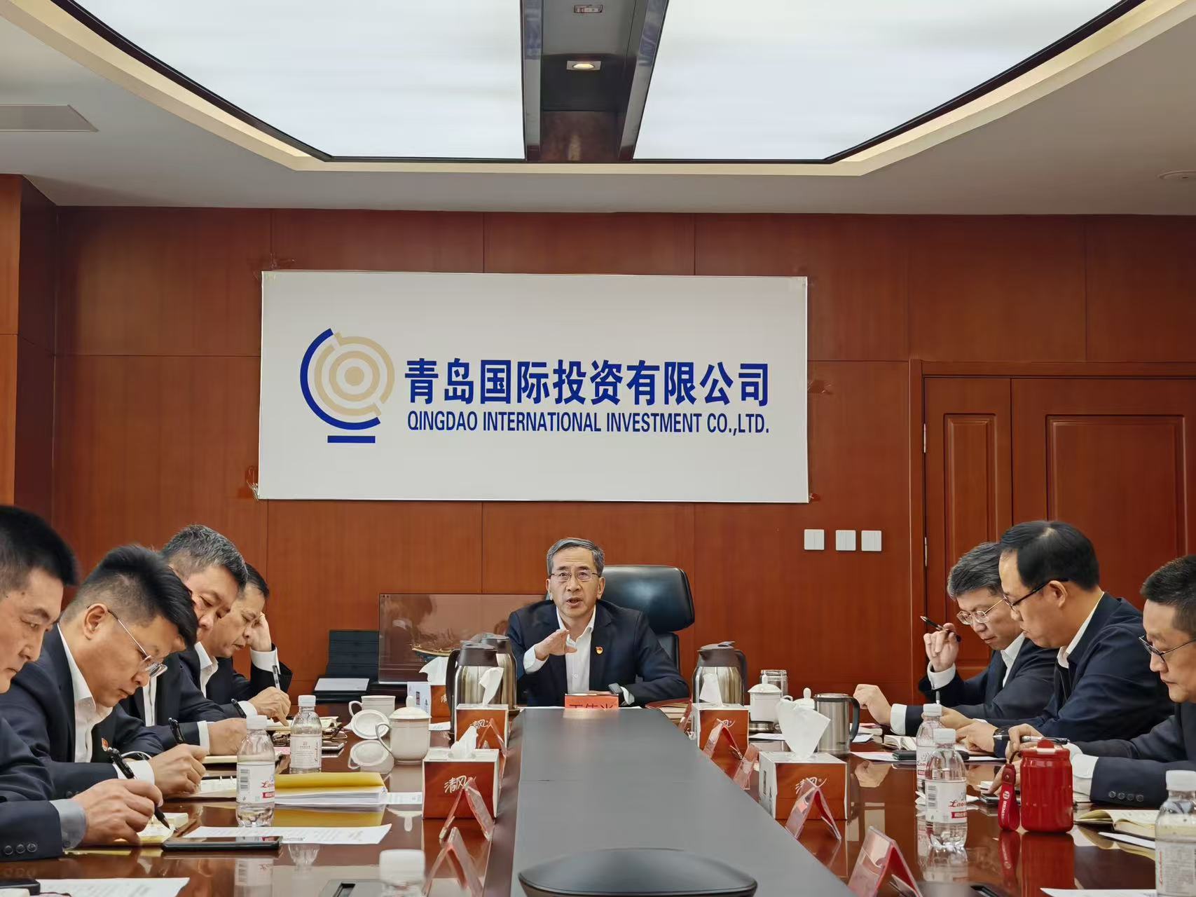 青島國(guó)投公司黨委召開(kāi)2024年度黨支部書(shū)記述職評(píng)議暨中層干部述職述責(zé)述廉工作會(huì)議